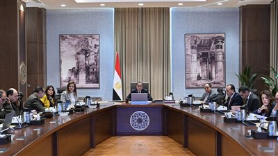 رئيس الوزراء يتابع موقف مشروعات الهيئة الهندسية للقوات المسلحة بالمحافظات 