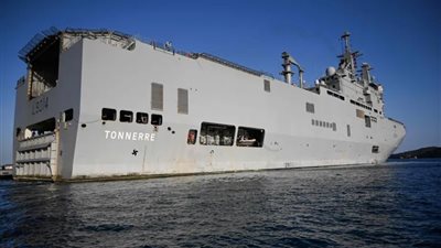 وصول سفينة حربية إلى ميناء العريش كمستشفى عائم لسكان غزة