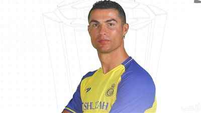 رونالدو يطلب من حكم لقاء النصر وبرسيبوليس الإيراني عدم احتساب ركلة جزاء له| فيديو