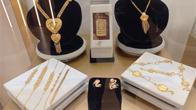 ارتفاع سعر الذهب 100% منذ العام الماضي وحتى الآن