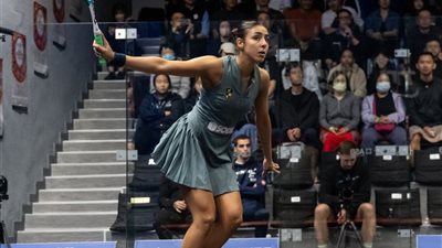 وزير الرياضة يهنئ هانيا الحمامي بعد التتويج بلقب هونج كونج للإسكواش