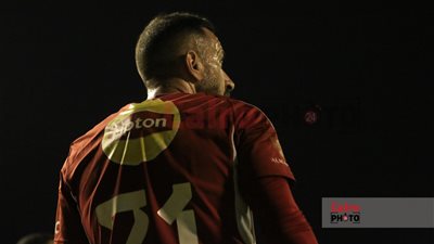 علي معلول يرتدي شارة القيادة للمرة الأولى في مسيرته خلال مباراة الأهلي والجونة