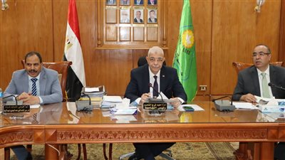 جامعة المنوفية: عقوبات تصل للفصل النهائي حال اصطحاب الطالب للموبايل في الامتحانات