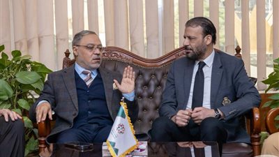 رئيس جامعة طنطا يستقبل أعضاء الحملة الانتخابية للمرشح عبد الفتاح السيسي بالغربية 