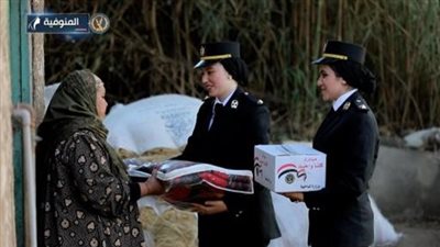 الداخلية تنظم قوافل لتوزيع مساعدات عينية على السيدات بالمحافظات |صور