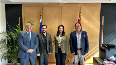 لتعزيز الحركة الوافدة.. نائب وزير السياحة تجتمع مع ممثلي شركات الطيران الكويتية