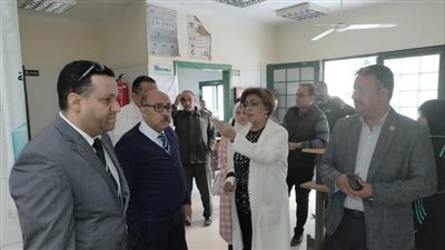 وكيل صحة أسيوط يجري زيارة مفاجئة لوحدة طب الأسرة بالشامية