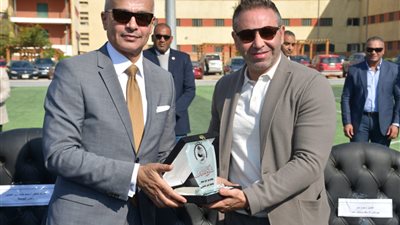 بحضور حازم إمام.. رئيس جامعة عين شمس يشهد ختام فعاليات دوري طلاب من أجل مصر