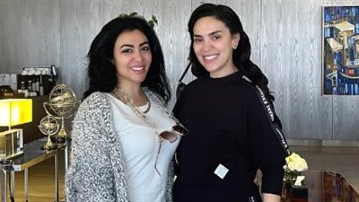 ميرهان حسين تشيد بـ مي فاروق: هسميكي صوت مصر.. بقف احترامًا لصوتك الفخم العظيم