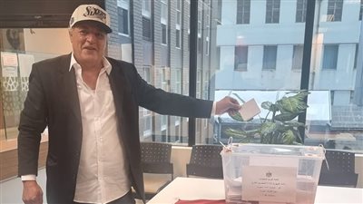 توافد الناخبين على مقر السفارة المصرية بأستراليا للتصويت في الانتخابات الرئاسية لليوم الثاني