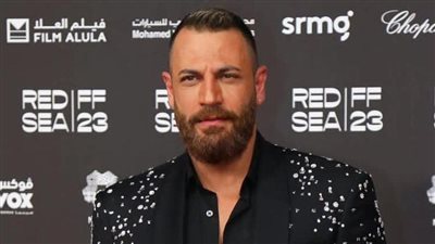 نيقولا معوض يرد على منتقدي ملابسه في المهرجانات السينمائية