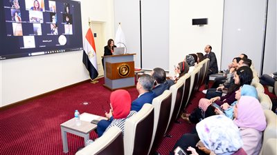 بعد إغلاق آخر لجنة انتخابية في لوس أنجلوس.. وزيرة الهجرة توجه رسالة للمصريين بالخارج 