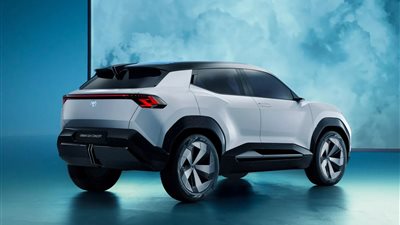 الكشف عن ملامح سيارة الدفع الرباعي الكهربائية من تويوتا.. منافسًا لفولفو EX30 