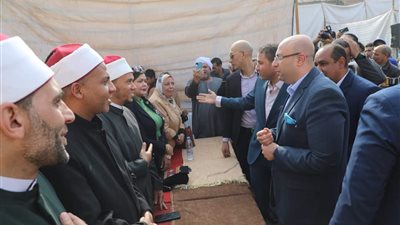 محافظ بني سويف يعقد لقاءً جماهيريا مع أهالي مركز الواسطي لمناقشة احتياجاتهم ومطالبهم