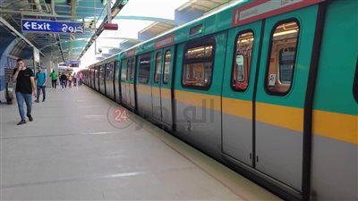 القاهرة 24 يكشف أسباب قرار مد ساعات عمل قطارات المترو لمدة شهر