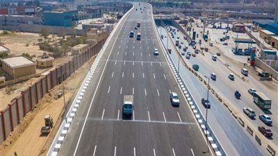 غلق محور عدلي منصور لتنفيذ الأعمال الإنشائية للمحور الموازي لطريق السويس 