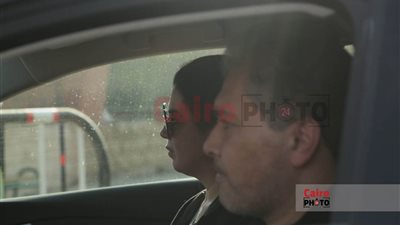 الوداع الأخير.. صدمة رانيا فريد شوقي لحظة تشييع جنازة شقيقتها ناهد 