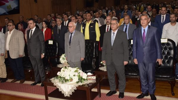 جانب من جلسة التشاور