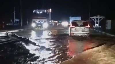 سيول جارفة تضرب مرسى علم جنوبي البحر الأحمر وتقطع الطرق الخارجية | صور