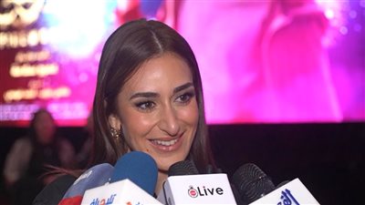 أمينة خليل عن تجسيدها دور الراقصة في فيلم شقو: كنت باخد ساعات كتير لتحضير الباروكة