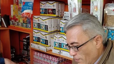 التحفظ على 2 طن زيت و500 علبة سجائر في الدقهلية لحجب بيعها للمواطنين