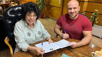 تفاصيل تعاون إسعاد يونس مع أحمد مكي في عمل سينمائي