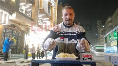 قصة كفاح بائع قصب مُغلف بالعمرانية: جيت من أسيوط للقاهرة عشان أشتغل والطبق بـ 10جنيه | بث مباشر 