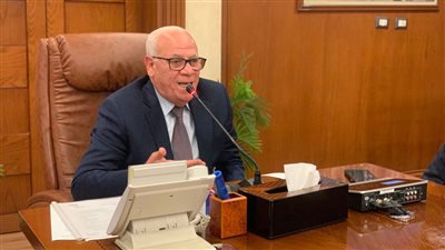 محافظ بورسعيد: سلمنا 300 مصنع للشباب منذ 2016