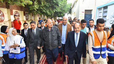 بمشاركة 500 شاب وفتاة.. محافظ أسيوط يشهد تدشين حملة بشبابها