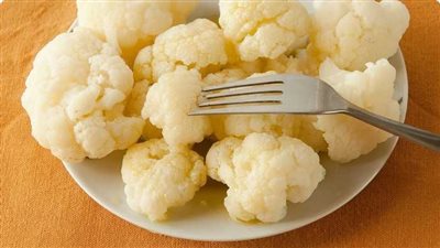 طريقة عمل القرنبيط المسلوق.. 4 إضافات تخلصك من رائحته الكريهة