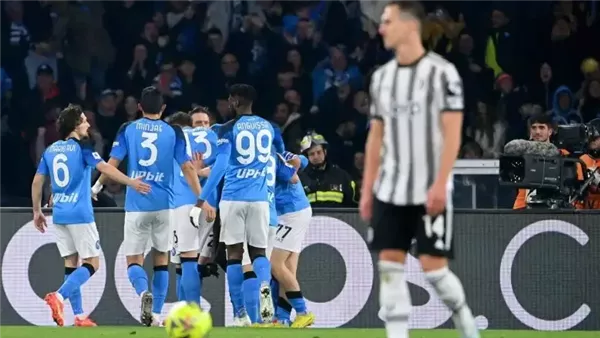 يوفنتوس ونابولي 