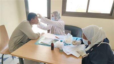 صحة المنيا تقدم الخدمات العلاجية لـ 11 ألف مواطن في 7 قوافل طبية بالمجان