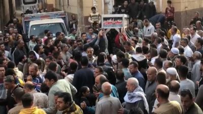 الكل حزين.. المئات من أهالي القليوبية يشيعون جثمان الشيخ ضياء الناظر| بث مباشر 