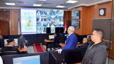 اللجان جاهزة.. محافظ الأقصر يطمئن على الاستعدادت لسير العملية الإنتخابية