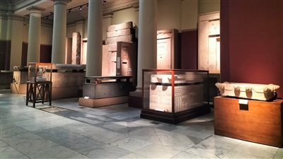 المتحف المصري بالتحرير يعرض مجموعة من توابيت مصر القديمة | صور 