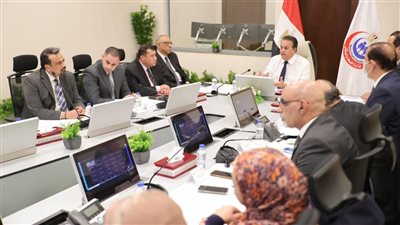وزير الصحة يوجه باختيار مستشفيات لتطبيق نظم الميكنة الحديثة في 2024