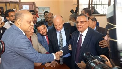 المرشح الرئاسي عبد السند يمامة يدلي بصوته في الانتخابات الرئاسية بالدقي