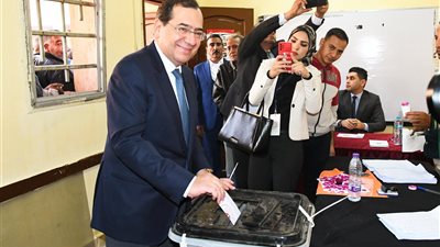 وزير البترول: إقبال المواطنين على التصويت بالانتخابات الرئاسية يعكس مدى ثقتهم بما تحققه الدولة