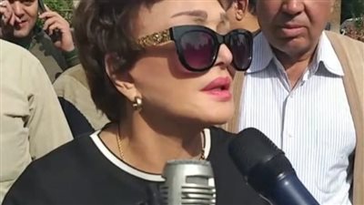 اللي بيحب بلده ينزل يشارك.. لبلبة وحسن شاكوش يدليان بأصواتهما في الانتخابات الرئاسية 2024 | بث مباشر