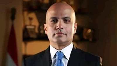 جامعة عين شمس تصدر قرارًا بصرف مكافأة للعاملين بقيمة 1800 جنيه