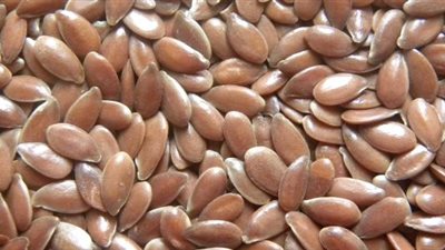 أبرزها بذور الكتان.. أطعمة تساعد على تحسين صحة القلب