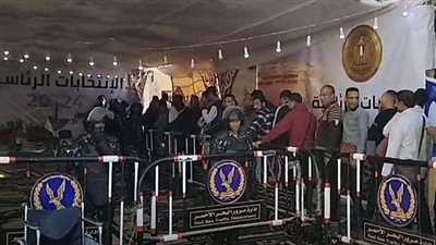 طوابير من الناخبين بالسويس والغردقة للإدلاء بأصواتهم في الانتخابات الرئاسية 2024 | بث مباشر