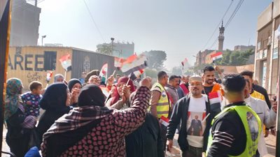 السيدات تتصدر المشهد.. إقبال كثيف على اللجان بالقليوبية بأعلام مصر| صور