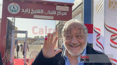 بسعادة وفرحة عارمة.. خالد زكي يدلي بصوته في الانتخابات الرئاسية 2024