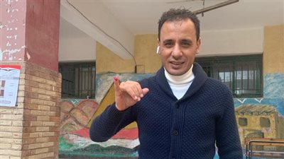 طارق السيد نجم الزمالك ومنتخب مصر السابق يدلي بصوته في الانتخابات الرئاسية 2024