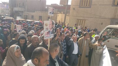 قرية دفنو تنتفض بأكبر مسيرة حاشدة في الفيوم لدعم السيسي