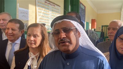 رئيس البرلمان العربي يتفقد لجان الدقهلية.. ويشيد بنزاهة الانتخابات 