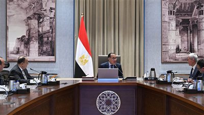 الحكومة تتابع مشروع إقامة المخازن الاستراتيجية للمنتجات والأجهزة الطبية