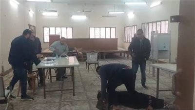 إغماء سيدة خلال الإدلاء بصوتها داخل لجنة ببني سويف 