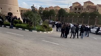 تشييع جثمان زوج وزيرة الثقافة السابقة إيناس عبد الدايم من مسجد الشرطة بـ 6 أكتوبر| بث مباشر 